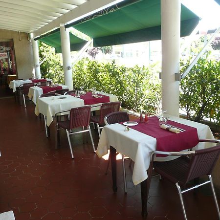 Logis Hotel Restaurant Du Lion D'Argent Et Des Tanneries ลา แชต ภายนอก รูปภาพ