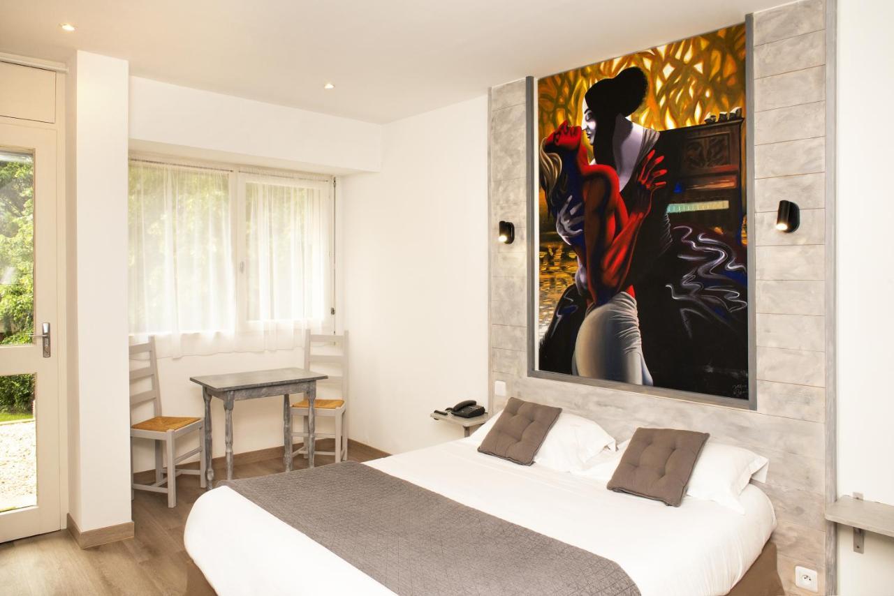 Logis Hotel Restaurant Du Lion D'Argent Et Des Tanneries ลา แชต ภายนอก รูปภาพ