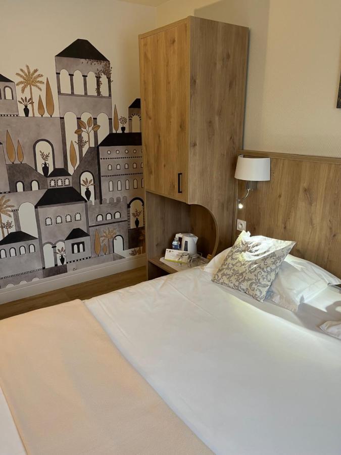 Logis Hotel Restaurant Du Lion D'Argent Et Des Tanneries ลา แชต ภายนอก รูปภาพ